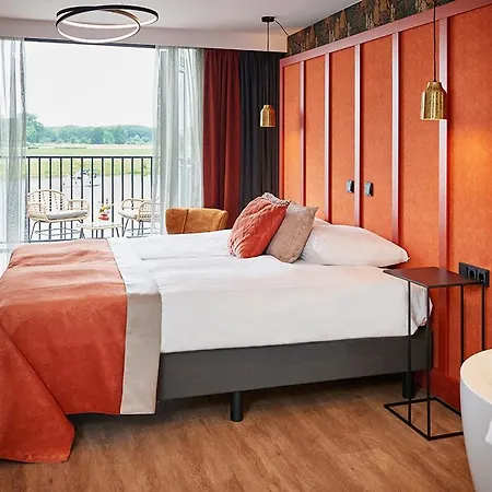 מלון De Maasparel Nextdoor Maassuites ארקן