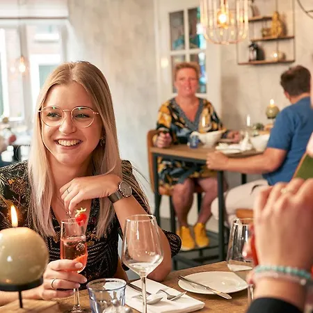 מלון De Maasparel Nextdoor Maassuites ארקן