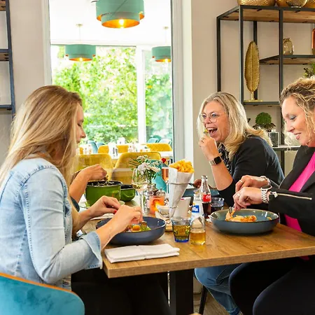 De Maasparel Nextdoor Maassuites ארקן