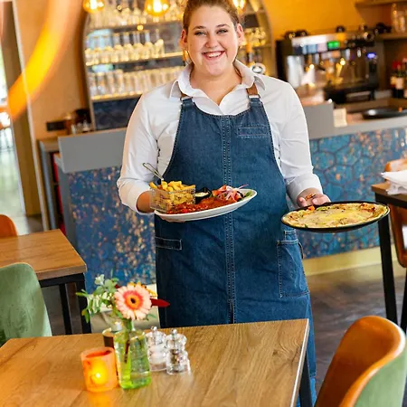 De Maasparel Nextdoor Maassuites מלון ארקן