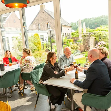 De Maasparel Nextdoor Maassuites 4* Arcen