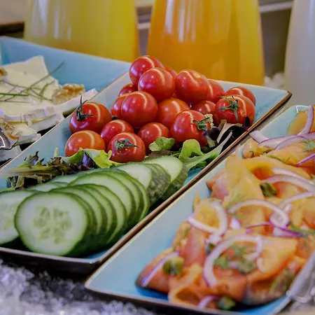 De Maasparel Nextdoor Maassuites מלון