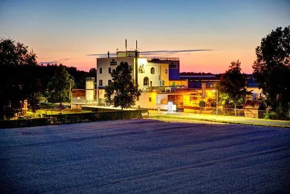 Hotel De Maasparel Nextdoor