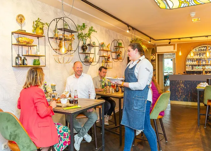 De Maasparel Nextdoor Hotel 4*