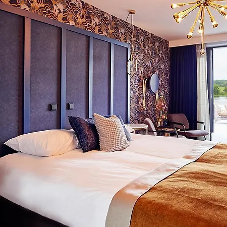 De Maasparel Nextdoor Maassuites 4* Arcen