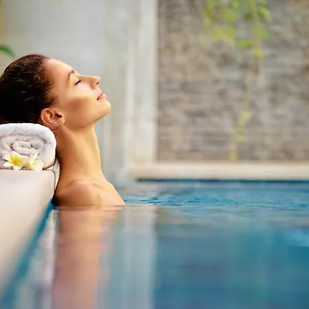 De Maasparel Nextdoor Maassuites Hotell 4*