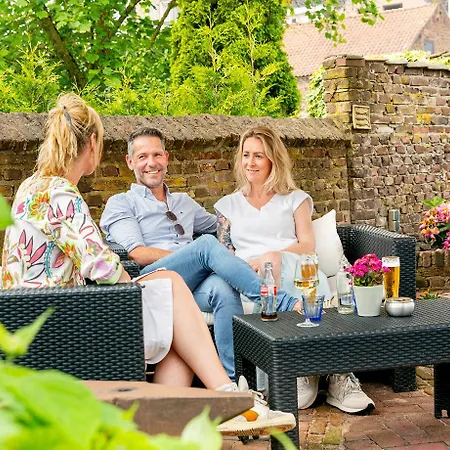 Hotell De Maasparel Nextdoor Maassuites 4*